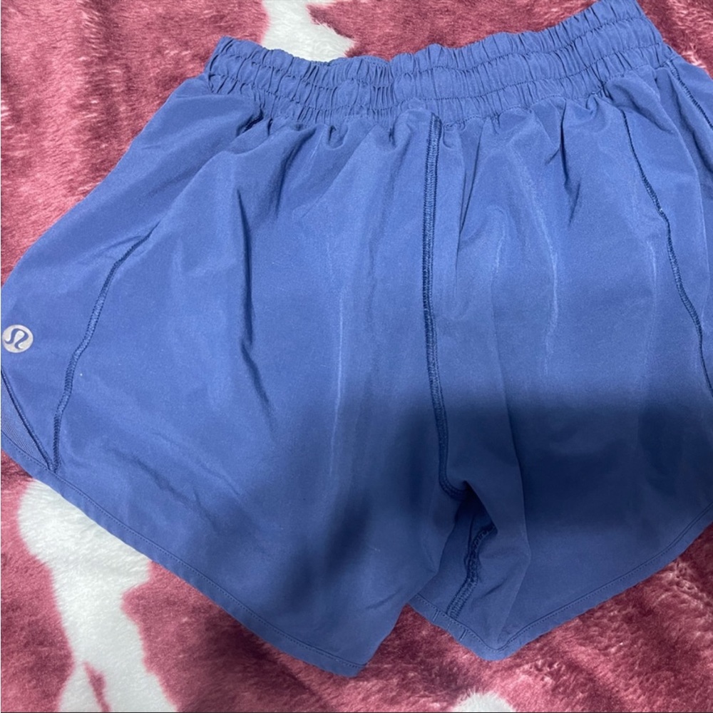 Size 4 Lulu Hotty Hot 2.5!